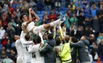 Arbeloa se despide público en su último partido en el Santiago Bernabéu.