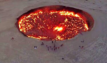 Places in the world that seem straight out of science fiction books: from “rivers of blood” to the “gates of hell”