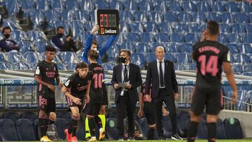 20/09/20 PARTIDO PRIMERA DIVISION REAL SOCIEDAD - REAL MADRID ZINEDINE ZIDANE CAMBIO SUSITUCION FEDE VALVERDE MARVIN PARK