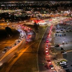 12 horas de espera y kilómetros de atasco para probar una hamburguesa