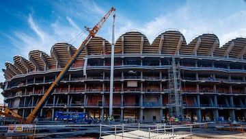 La cubierta del Nou Mestalla coge forma