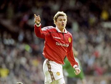 El emblemático jugador del Manchester United en la década de los 90, decidió retirarse en 2007 a los 34 años debido a que las reiteradas lesiones de rodilla a lo largo de la carrera no le permitieron seguir adelante.