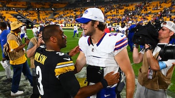 PITTSBURGH, PENNSYLVANIA - AUGUST 17: Russell Wilson #3 of the Pittsburgh Steelers talks with Josh Allen #17 of the Buffalo Bills after the preseason game at Acrisure Stadium on August 17, 2024 in Pittsburgh, Pennsylvania. Buffalo won the game 9-3. Joe Sargent/Getty Images/AFP (Photo by Joe Sargent / GETTY IMAGES NORTH AMERICA / Getty Images via AFP)