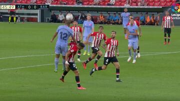 El polémico gol anulado a Araujo por esta supuesta falta de Braithwaite que traerá cola