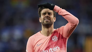 LaLiga denuncia c¨¢nticos contra Piqu¨¦, Shakira y el Bar?a en el partido de Cornell¨¤