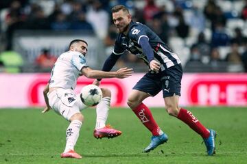 Vincent Janssen durante un partido con Monterrey