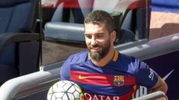 Arda, con su nueva camiseta