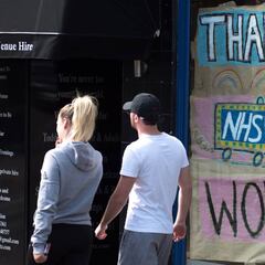 Coronavirus: total UK cases and deaths, real-time map