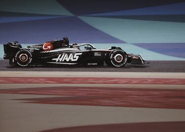 Kevin Magnussen de Haas F1 Team durante la carrera de Fórmula 1 del Gran Premio de Bahréin en el circuito de Sakhir.