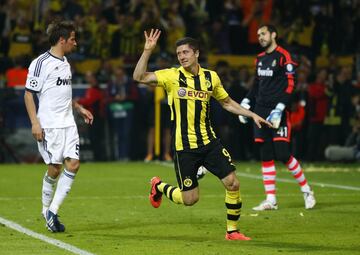 El 24 de abril de 2013 marcó cuatro goles durante el partido entre el Borussia Dortmund y el Real Madrid. 
 