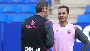 25/10/21 Entrenamiento  RCD Espanyol
 VICENTE MORENO RAUL DE TOMAS 
 