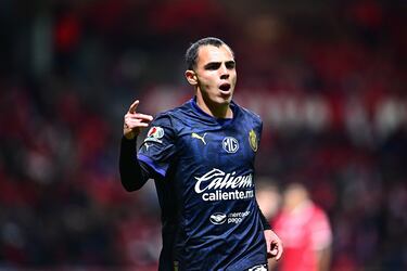 Grande de Bélgica lanza oferta por Hugo Camberos
