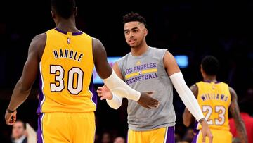 Los Lakers siguen sonriendo: Julius Randle y D'Angelo Russell son los nuevo jefes en L.A. El equipo está en puestos de playoffs.