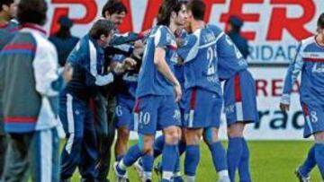 <b>FESTÍN AZULÓN. </b>El Getafe sigue imparable y se dio un homenaje de goles en su visita a la Nueva Condomina.