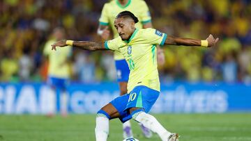 Una estrella del Barcelona y Brasil analiza a la Roja: “Una dificultad bastante grande”