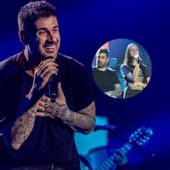 Melendi pide a una admiradora subir al escenario a interpretar una canción y su cara al escuchar su voz lo dice todo
