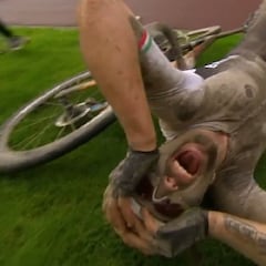 Colbrelli toca la gloria en la París-Roubaix más infernal