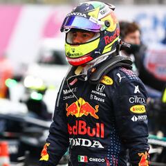 Checo Pérez explicó sus motivos para no entrar a pits en Rusia