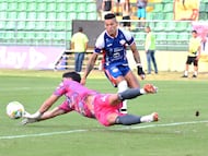 Ayron del Valle queda como agente libre tras salir de Alianza FC.