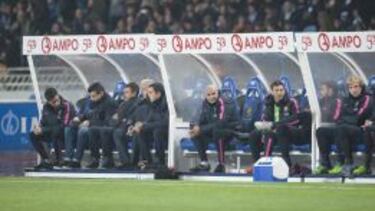 Messi, de inicio en el banquillo.