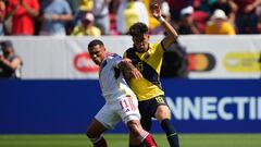 SANTA CLARA, CALIFORNIA - JUNE 22: Darwin Machis of Venezuela battles for possession with Joao Ortiz of Ecuador during the CONMEBOL Copa America 2024 Group B match between Ecuador and Venezuela at Levi's Stadium on June 22, 2024 in Santa Clara, California.   Thearon W. Henderson/Getty Images/AFP (Photo by Thearon W. Henderson / GETTY IMAGES NORTH AMERICA / Getty Images via AFP)