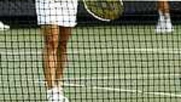 VIVI RUANO Y LA ARDILLA. Una ardilla fue la improvisada protagonista del partido que disputó la madrileña Vivi Ruano y que le valió para meterse en la tercera ronda del torneo. Ahora le espera Capriati.