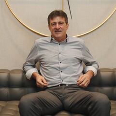 Kempes: "Me hubiera gustado jugar con Leo Messi"