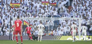 Desde los 11 metros el delantero uruguayo empató el partido.