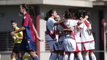 El Granadilla se coloca cuarto y el Levante juega con fuego