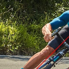 El 'mago' Cipollini desafía las leyes de la física