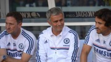 Mourinho, en un partido del Chelsea.