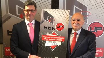 Sáenz, con Gorka Martínez, director general de BBK