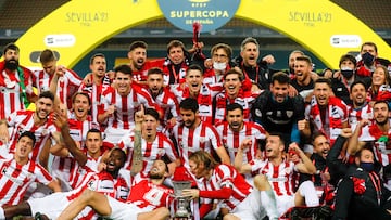 Fue campeón en: 1984, 2015 y 2020. Fue subcampeón en tres ocasiones. En la foto, el Athletic Club posa con la Supercopa de 2020.