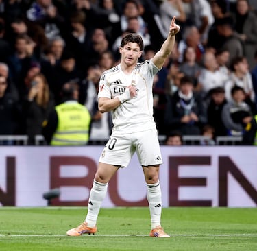 El jugador del Real Madrid, Fran García, celebra el 5-1 al Real Betis. 