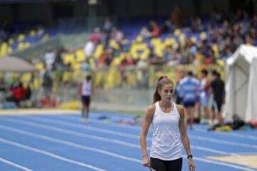 Isidora Jiménez, Roberto Etcheverría y Enzo Yáñez fueron algunos de los campeones nacionales y deportistas de primer nivel que dieron vida al Campeonato de Atletismo de Verano 2016, que además sirvió para el estreno de la nueva pista del remozado estadio Ester Roa Rebolledo.