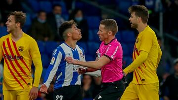 13/02/22 PARTIDO PRIMERA DIVISION 
Espanyol v FC Barcelona 
BRONCA PELEA TANGANA
ENTRE MELAMED Y PIQUE
TARJETA ROJA EXPULSION 