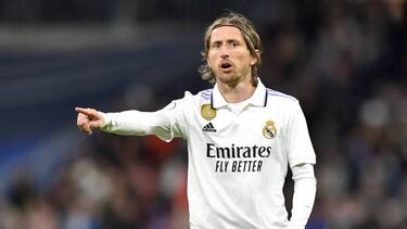 Modric espera la llamada del club