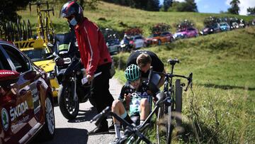 Kruijswijk y Buchmann se retiran y susto para Roglic