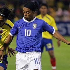 Así ha sido el paso de Ronaldinho por Bogotá