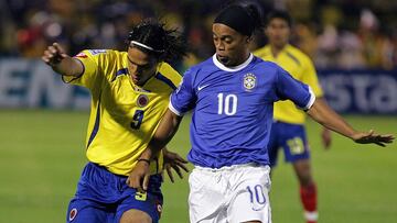Ronaldinho frente a Colombia en 2007