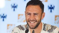 Miguel Lay&uacute;n lanza en redes apoyo a jugadores de Veracruz