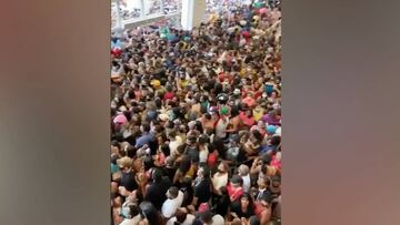 Se aglomera la gente en Brasil por apertura de centro comercial