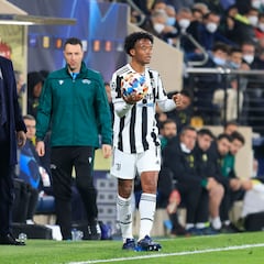 Massimiliano Allegri pone en duda titularidad de Juan Cuadrado