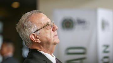 El ministro de Defensa, Iván Velásquez, presentó su renuncia irrevocable como jefe de cartera. (Colprensa - Catalina Olaya)