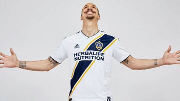 De acuerdo a Jovan Kirovski, Ibrahimovic pudo haber cobrado 33 veces más en el fútbol chino pero decidió dejar de lado lo económico para jugar en LA Galaxy.