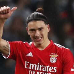 El Benfica gana al Marítimo y sigue buscando ser segundo