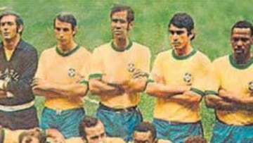 <b>BRASIL 1970 </b>De pie: Carlos Alberto, Felix, Piazza, Brito, Clodoaldo y Marco Antonio. Agachados: Jairzinho, Gerson, Tostao, Pelé y Rivelino. Los últimos cuatro eran dieces.
