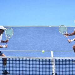 Bob y Mike Bryan, dupla legendaria acompaña a Federer en México