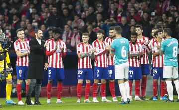 El ex jugador ha recibido en el Wanda Metropolitano un emotivo y merecido homenaje del Atleti, al que se ha sumado el Osasuna, equipo en el que también jugó.