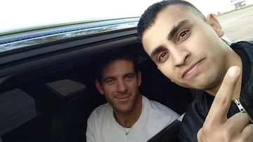 Juan Martín del Potro con Nicolás Avalo, un joven que estaba haciendo autospot y al que recogió